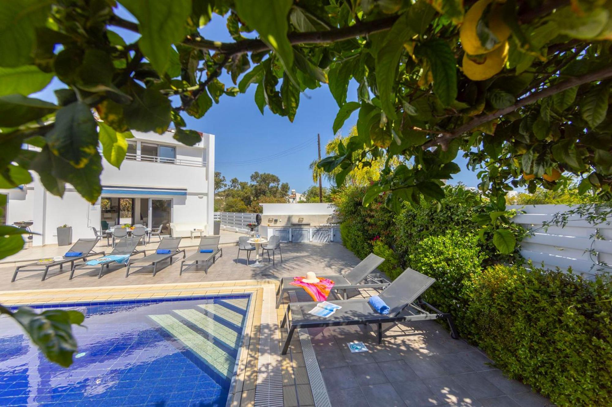 Azure Luxury Pool Villa Протарас Экстерьер фото